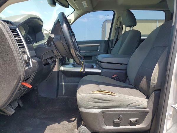 2017 RAM 1500 SLT