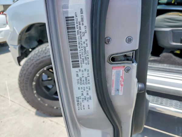 2017 RAM 1500 SLT