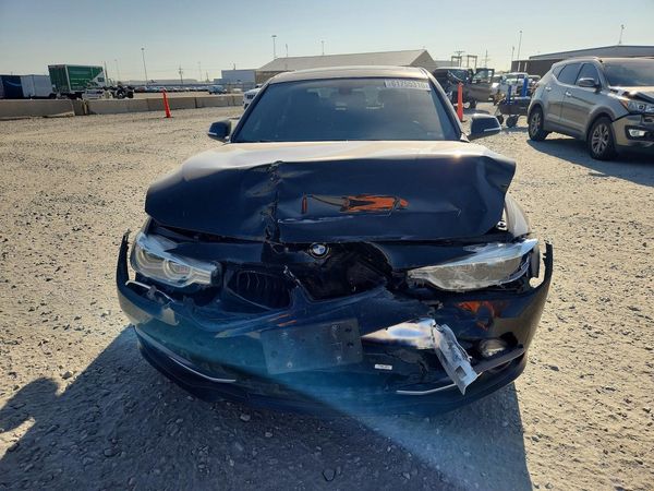 2018 BMW 330 xDrive SA