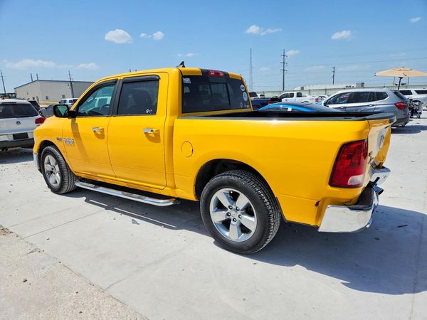 2016 RAM 1500 SLT CREW CAB 4X2