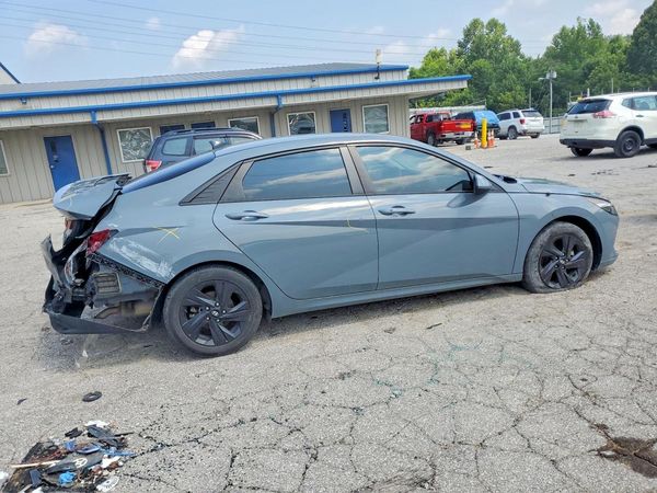 2021 HYUNDAI ELANTRA SEL