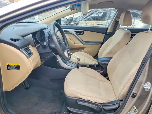 2013 HYUNDAI ELANTRA