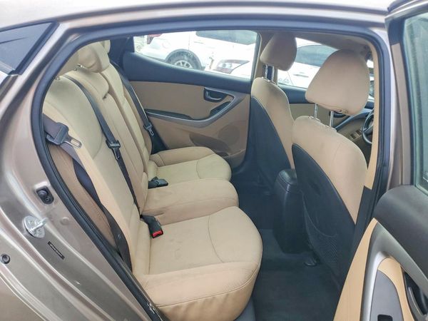 2013 HYUNDAI ELANTRA