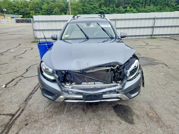2018 MERCEDES-BENZ GLC GLC 300-4M