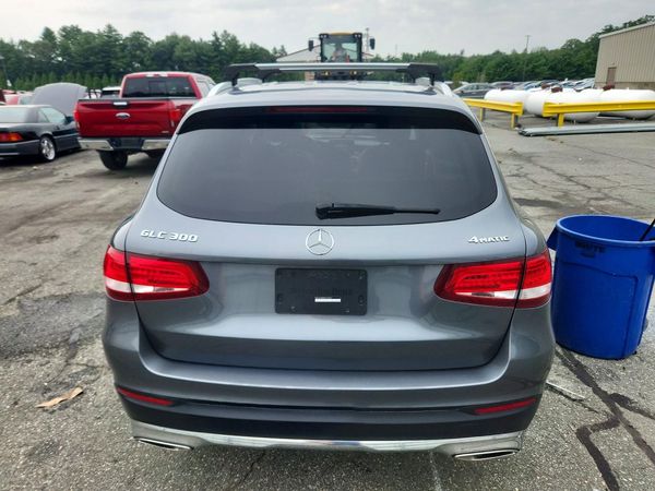 2018 MERCEDES-BENZ GLC GLC 300-4M