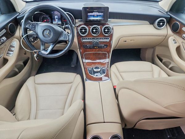 2018 MERCEDES-BENZ GLC GLC 300-4M