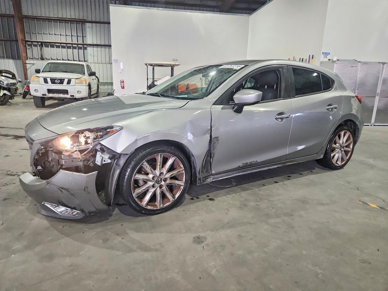 2015 MAZDA 3