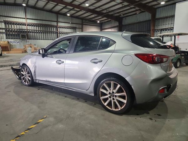 2015 MAZDA 3