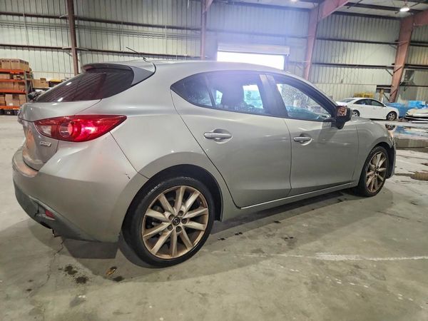 2015 MAZDA 3