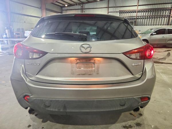 2015 MAZDA 3