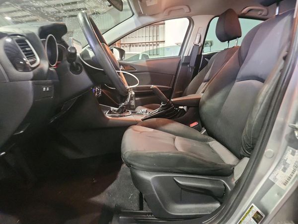 2015 MAZDA 3