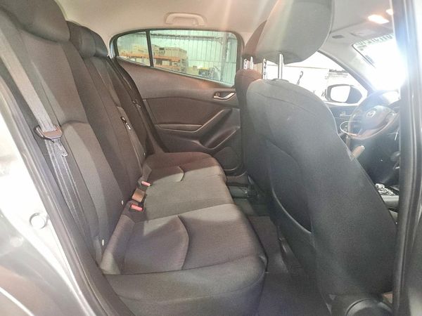 2015 MAZDA 3
