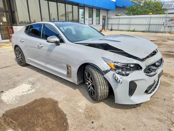 2022 KIA STINGER GT-Line