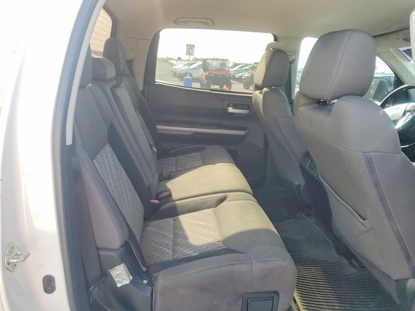 2018 TOYOTA TUNDRA SR5
