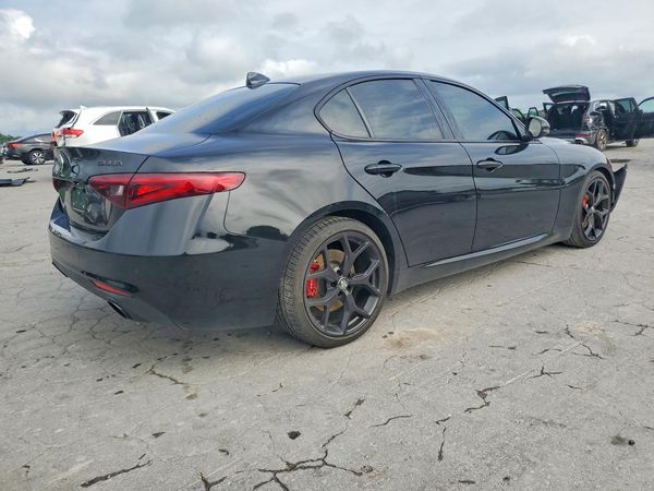 2020 ALFA ROMEO GIULIA FOUR DOOR SEDAN