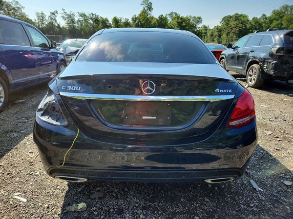2018 MERCEDES-BENZ C C300d-4M