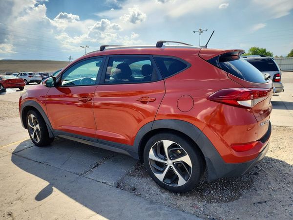 2016 HYUNDAI TUCSON