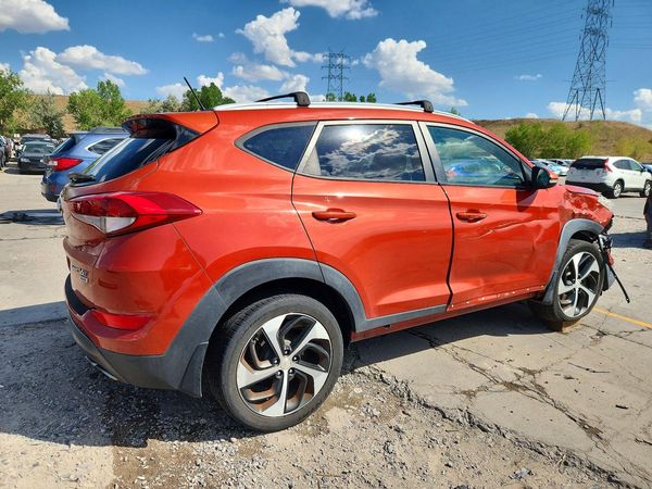 2016 HYUNDAI TUCSON