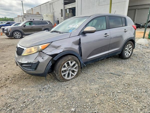 2015 KIA SPORTAGE GL - Middle-low