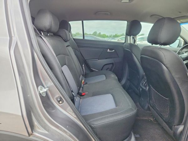 2015 KIA SPORTAGE GL - Middle-low