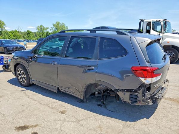 2021 SUBARU FORESTER
