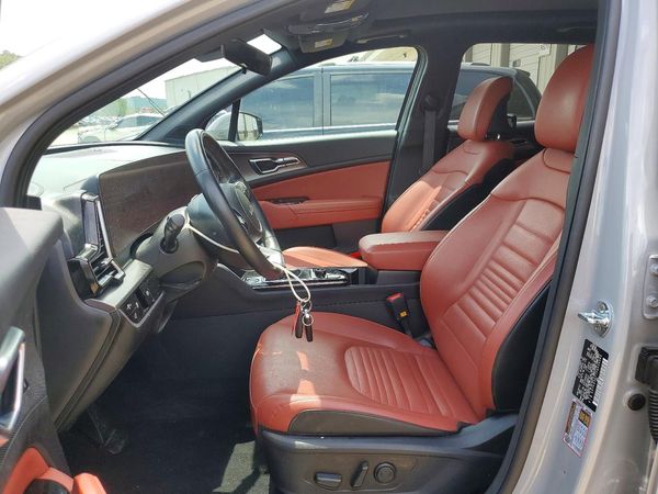 2023 KIA SPORTAGE SX-PRESTIGE or SX-P