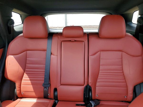 2023 KIA SPORTAGE SX-PRESTIGE or SX-P