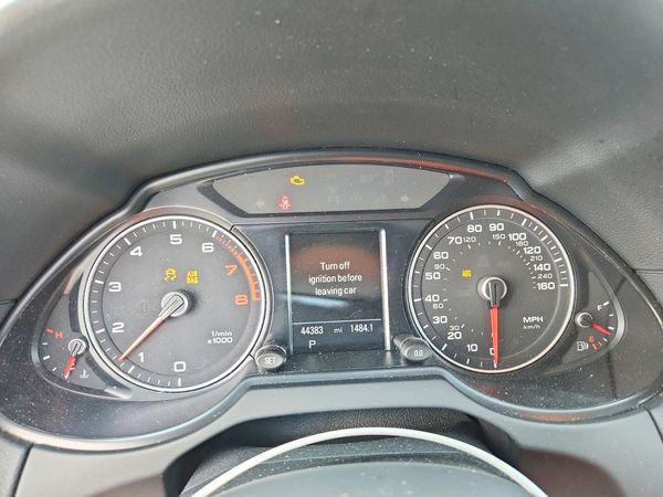 2016 AUDI Q5 quattro Premium Plus