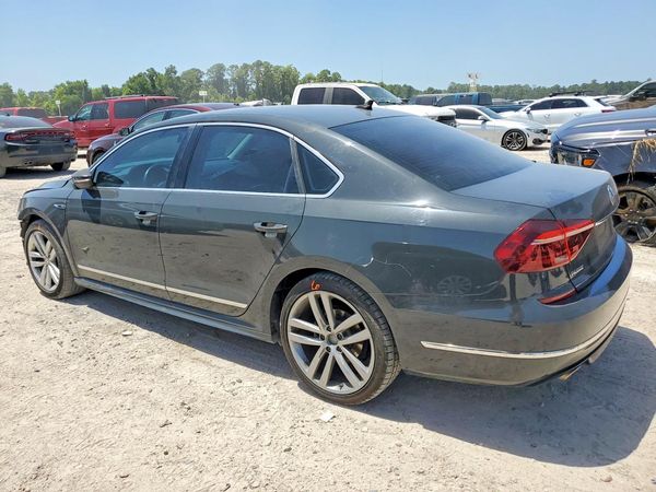 2017 VOLKSWAGEN PASSAT
