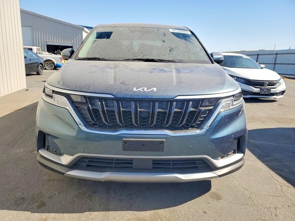 2022 KIA CARNIVAL EX