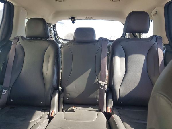 2022 KIA CARNIVAL EX