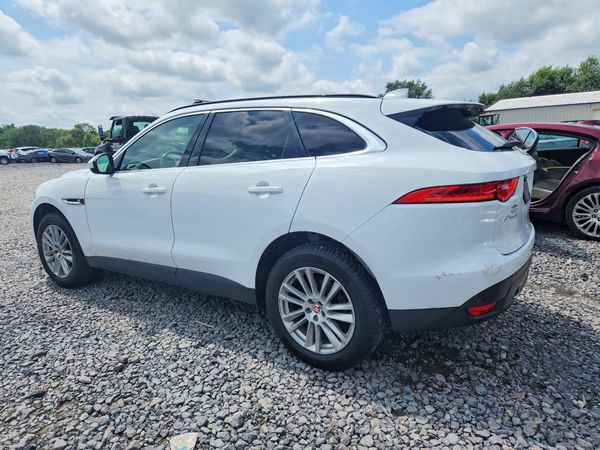 2019 JAGUAR F-PACE