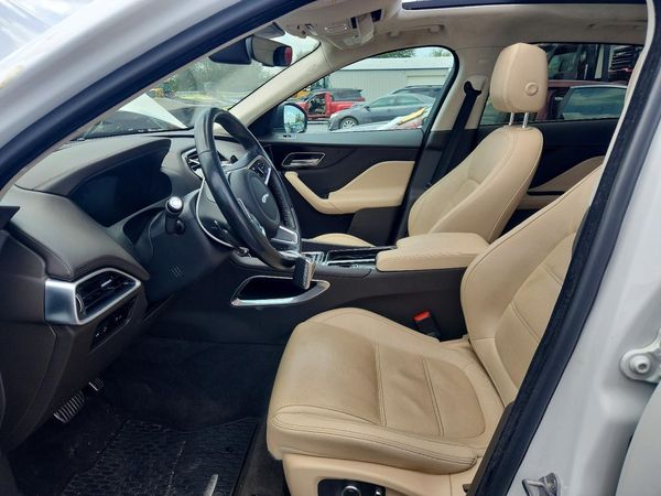 2019 JAGUAR F-PACE