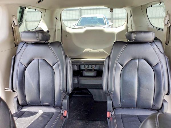 2022 CHRYSLER PACIFICA