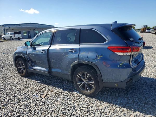 2019 TOYOTA HIGHLANDER LE/LE Plus