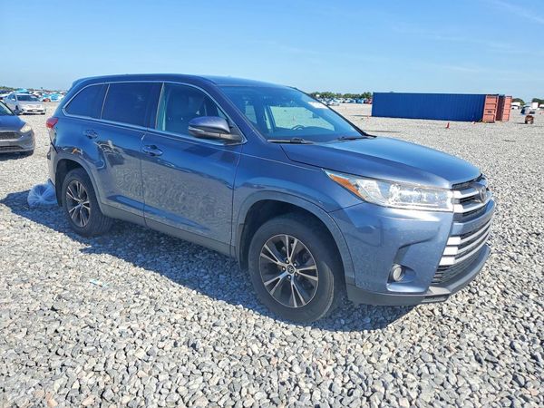 2019 TOYOTA HIGHLANDER LE/LE Plus