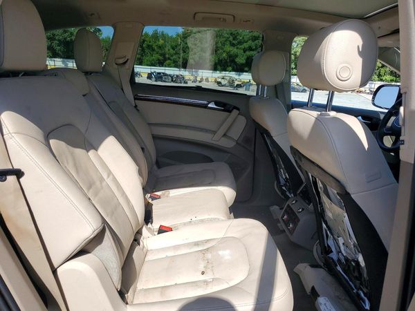 2013 AUDI Q7 Premium Plus