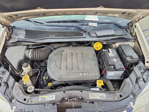 2016 DODGE GRAND CARAVAN SE