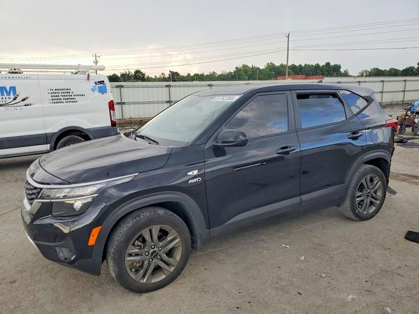 2023 KIA SELTOS LX