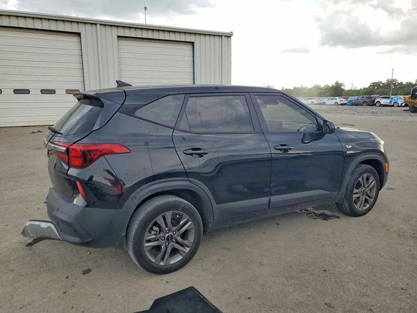 2023 KIA SELTOS LX