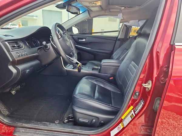 2017 TOYOTA CAMRY XLE/XSE