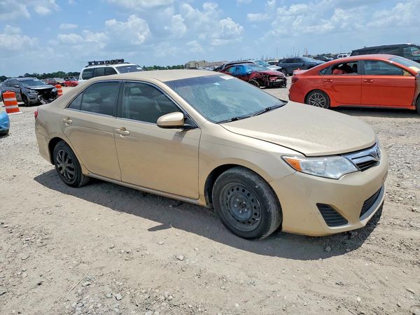 2012 TOYOTA CAMRY