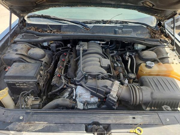 2014 DODGE CHALLENGER SRT — Engine bay