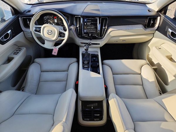 2018 VOLVO XC60 Inscription