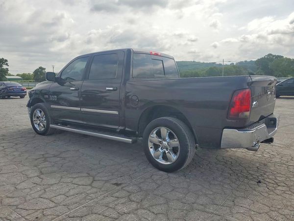 2017 RAM 1500 SLT