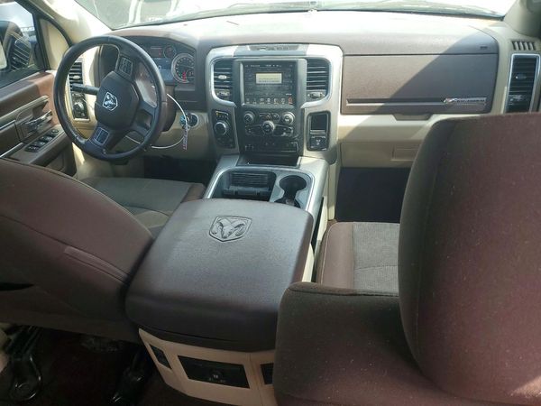 2017 RAM 1500 SLT