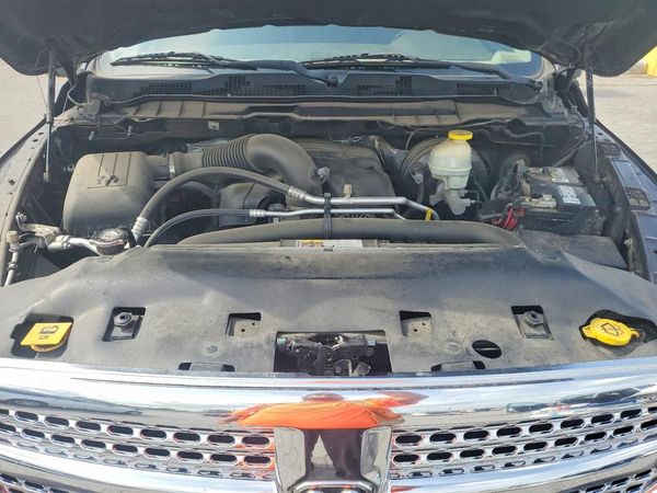 2017 RAM 1500 SLT
