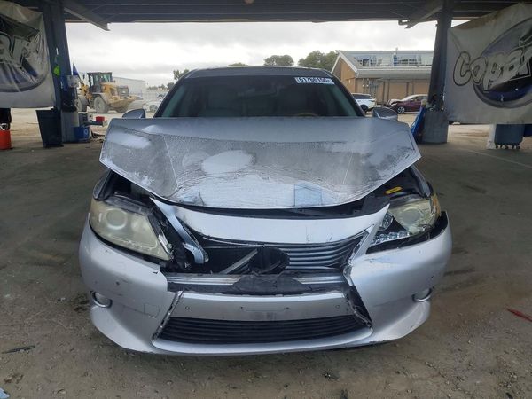 2013 LEXUS ES 300h