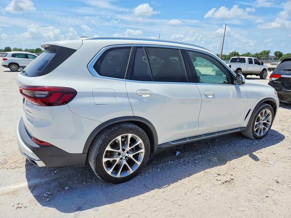 2022 BMW X5 sDrive40i