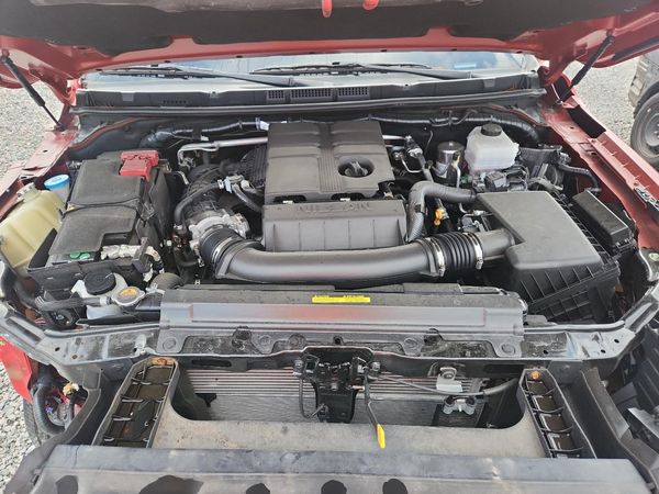 2025 NISSAN FRONTIER